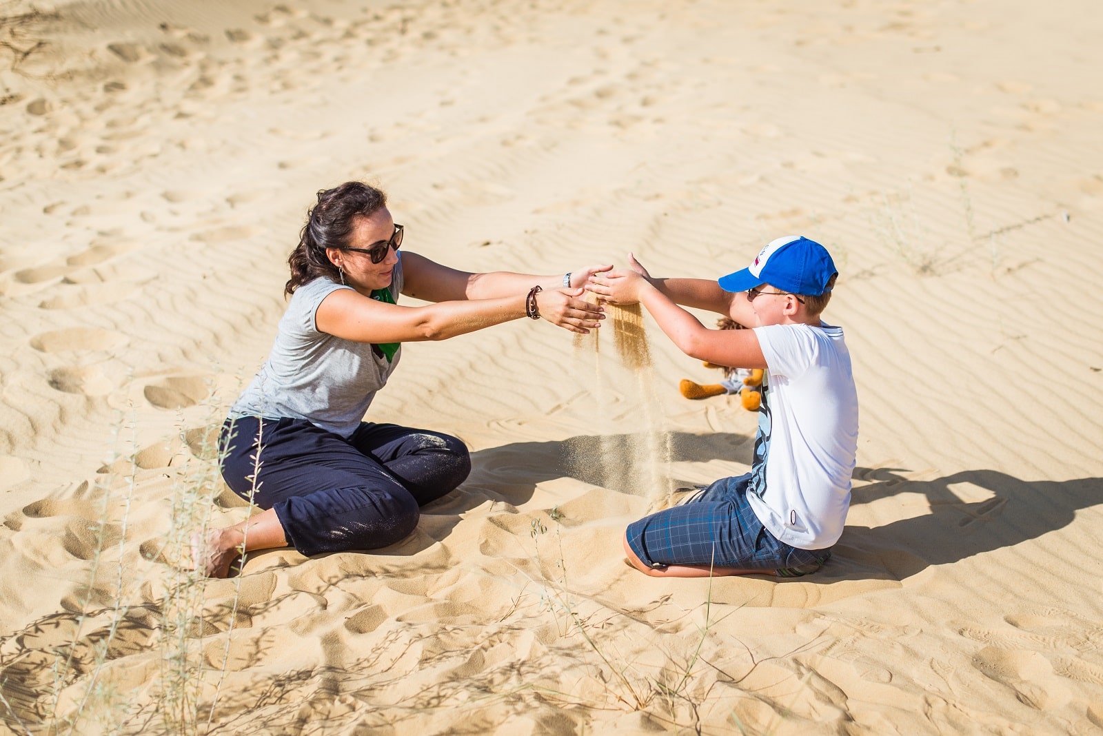 Песчаное экскурсии. Олешковские пески в херсонской области. Песчаное экскурсии. Бугазская коса жилье. Олешковские пески национальный парк на карте.