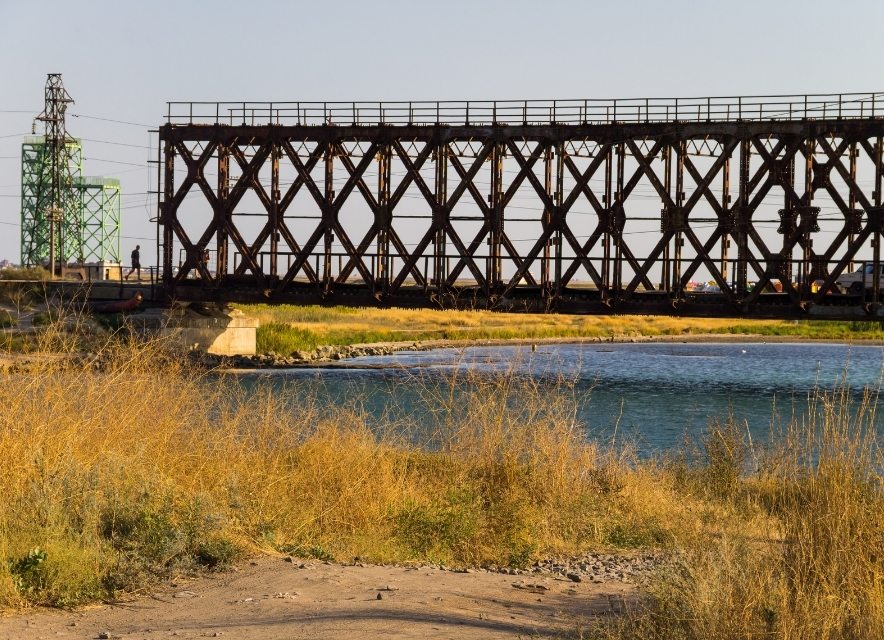 Железный мост в Геническе