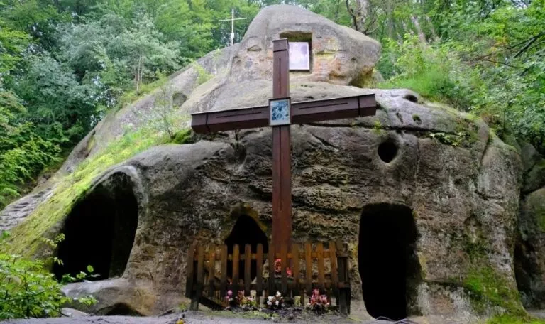 Пещерный монастырь в Украине